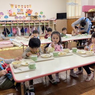 給食の様子☆ことり組