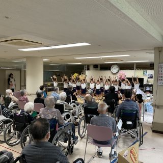 『ウエルハイムへ慰問』年中組