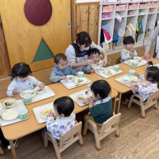給食おいしいよ〜『たまご組*ひよこ組』
