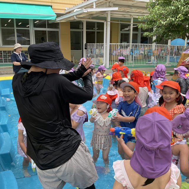 プール開き