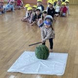 夏季保育『すいか割り』